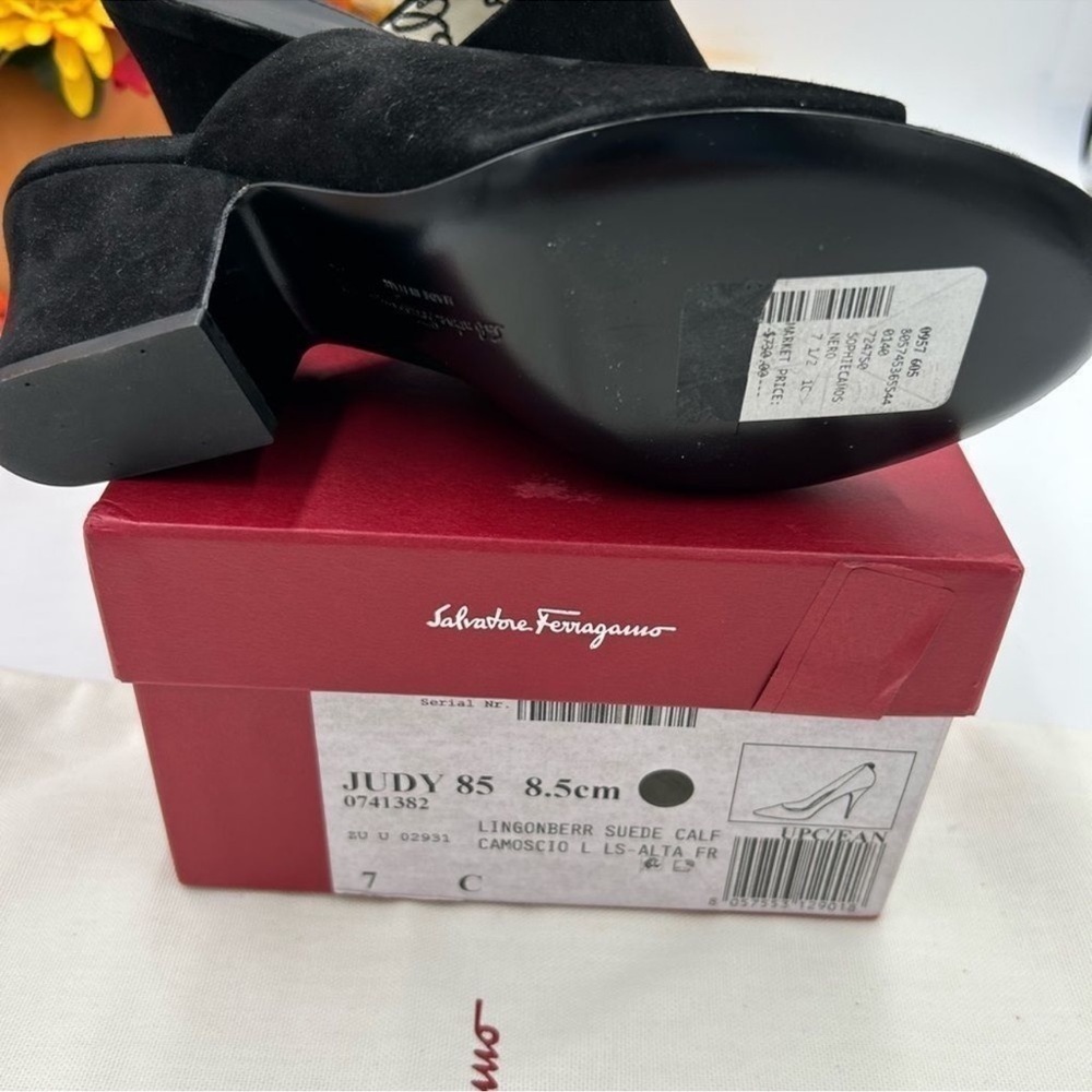 Women’s Salvatore Ferragamo, Judy, 85 suede mules, size 7, made in Italy - Picture 5 of 12